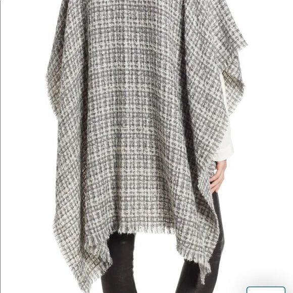 Echo Women’s Metallic Tweed Ruana Poncho - Picture 2 of 6